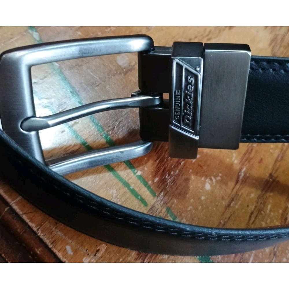 NWOT Dickies Leather Men's Belt Size 35/90 Reversible Brown Black Brushed Nickel